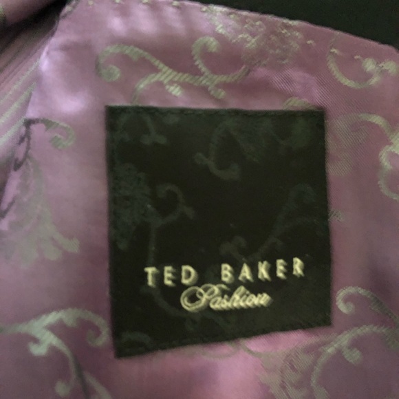 Luxury Ted Baker Suit - Picture 3 of 6